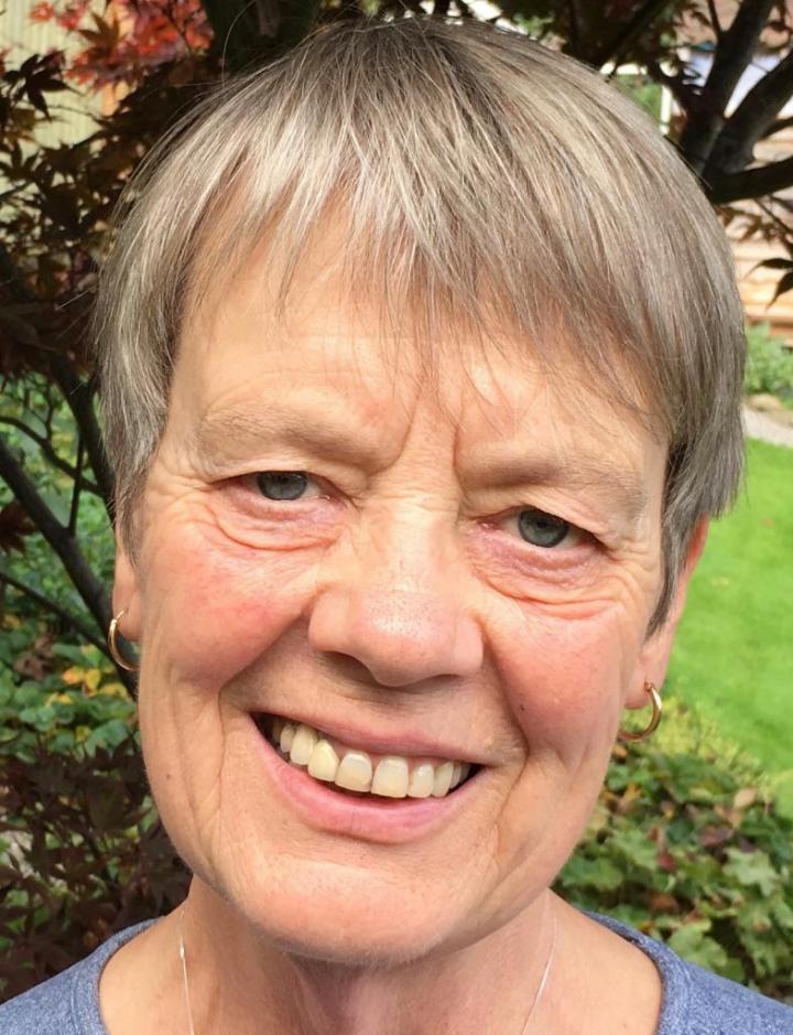 A brown-haired terrible old woman Started her yoga journey